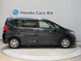 全長426cm、幅169cm、高さ171cmのお車になります。
