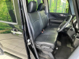 運転席シート廻りは使用感も少なく、良好な状態となっています。丁寧に使われていたことがよくわかりますね。