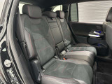 お車のドレスアップや快適・安全なドライブのため、各メーカーのディーラーオプション、ナビゲーション、カーフィルム・ドライブレコーダーなどの取り付け承ります。お気軽に申しつけください。
