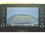 バックガイドモニターで、後方を確認しながら安心して駐車することができます。運転初心者も熟練者も必須の機能ですよ!