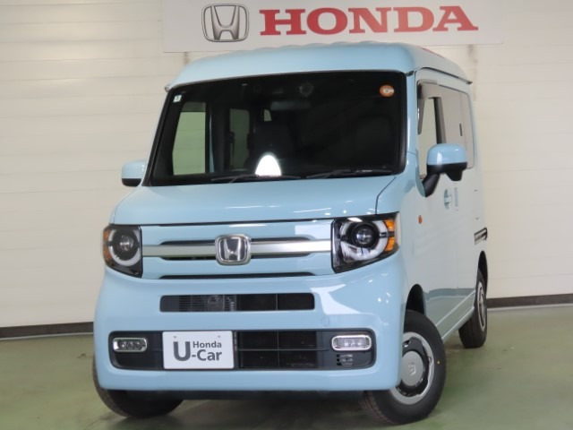 N-VAN +スタイル ファン 4WD 