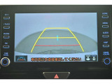 バックガイドモニター(バックモニター)付き。車庫入れが苦手な人も安心です!