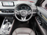 乗る人へのストレスを低減させ、長距離の移動でも疲れにくい車を目指して創られた、すべてが新しく生まれ変わったマツダの車をぜひ体験してください!