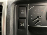 当社でご購入していただいた全ての車両はご納車前に、しっかり点検・整備してからのご納車になります。点検部位はエンジンオイル交換・ワイパーゴム・ブレーキ点検・調整・その他を確認の上ご納車致します。