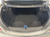 新車時の保護フィルムが貼ってあるままです。