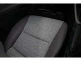 急ブレーキ時などに助手席に置いたバッグや荷物の脱落防止に役立ちます♪
