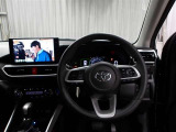 運転席に座ると☆こんな感じです♪