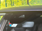 【スマートブレーキサポート】走行中に前方の車両等を認識し、衝突しそうな時は警報とブレーキで衝突回避と被害軽減をアシスト。より安全にドライブをお楽しみいただけます。