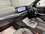 ABS:急ブレーキの車輪ロックを防止。車の安定性と操縦性を確保!