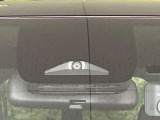【トヨタセーフティセンス】走行中に前方の車両等を認識し、衝突しそうな時は警報とブレーキで衝突回避と被害軽減をアシスト。より安全にドライブをお楽しみいただけます。