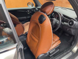◆LIBERALAは、輸入車選びの新たなスタイルを提案するインポート・セレクト・ブランドです。オーナー様となる方がクルマから直接感じる感性を第一にした、最良の一台との出会いをコーディネートいたします。