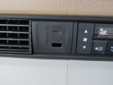 USBつきです。