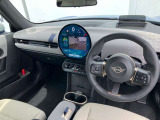 ★お車のお見積りと合わせましてMINI自動車保険のお見積もご用意できます。MINIオーナー様へ向けたMINIディーラーだけの特典がございますMINI自動車保険につきましてもお気軽にご相談下さい。