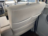 運転席後方にポケットが付いています。