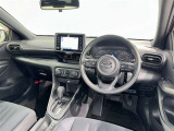 運転席まわりです。 各操作スイッチは使いやすい位置に配置されてます。