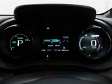 展示車は全てトヨタの車を知り尽くしたエキスパートが基本性能に関わる機能や状態を徹底的にチェックしています。消耗部品の事前交換など法定12ヶ月点検相当の点検・整備を必ず実施しています。