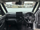 毎日全国の仕入れ先から厳選した車を仕入れております!プロの査定士の検査を受けた車を仕入れ、入庫後も社員が1台1台を走行チェックや状態確認・装備確認などを入念に行います。