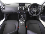 Audiのインテリアはエクステリア同様、優れたデザイン性とクオリティ、そして機能性を兼ね備えております。