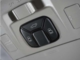 ◆両側電動スライドドア◆狭い駐車場でも乗り降りが楽々♪お子様が隣の車にドアを当ててしまう心配もございません!小さなお子様連れの方もこれで安心。