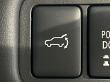 【パワーバックドア】スマートキーや運転席のボタンを押すだけでリアゲートが自動で開閉します!荷物を持っている時や、高い位置にあるバックドアを閉める際に便利な機能です♪