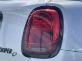 時を経ても深い魅力を放ち続けるMINI。より快適にお乗り頂くために、3つのサポートプログラムをご用意しております。※認定中古車保証は登録日より最長4年間まで延長が可能です。