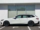 BMW Premium Selection 2年間走行距離無制限保証、安心もBMWクオリティ。BMWメカニックによる360度チェックの納車前点検。交換基準に達した部品があれば、BMW純正部品だけを使用し整備した後にお引渡しします。