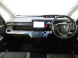 Honda車が初めての方にも扱いやすく分かりやすいインパネ周りと各種スイッチ類です。