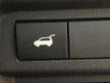 【パワーバックドア】スマートキーや運転席のボタンを押すだけでリアゲートが自動で開閉します!荷物を持っている時や、高い位置にあるバックドアを閉める際に便利な機能です♪