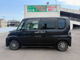 ルームクリーニングも隅々まで綺麗にしてお渡ししています。他店の車のクオリティと比較してください!!!