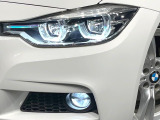 ●LEDヘッドライト:夜間走行時も良好な視界を確保し安心して運転できる高輝度LEDヘッドライトを装備!点灯速度が早く、消費電力も抑えられています。