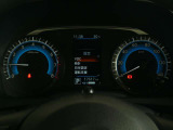 大きくて見やすいメーター!!エコ運転支援にもなる燃費計が表示される車両情報ディスプレイ☆各システムの作動状況など、様々な情報を表示します!また、メーター内で各種装備の設定や、車両設定の変更が可能です♪