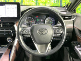 【純正革巻きステアリング】上質な革を使用することで、手にしっかり馴染みとても運転しやすいハンドルです♪