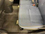 助手席シート足元です。