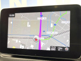 ●純正ナビ:一体感のあるナビは、高級感ある車内を演出してくれます。Bluetooth再生などオーディオ機能も充実しておりますので、運転もより楽しめます♪