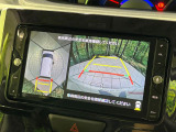 【パノラマモニター】専用のカメラにより、上から見下ろしたような視点で360度クルマの周囲を確認することができます☆死角部分も確認しやすく、狭い場所での切り返しや駐車もスムーズに行えます。