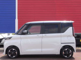 4WD+プロパイロットで高速道路のドライブにゆとりと自信の走行が可能ですね!プロパイロットなら家族の会話が弾みます。ボディカラーは上品なホワイトパール/チタニウムグレー2トーン(特別塗装色)です。