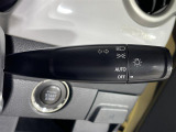 【オートライト(AUTO)】外の明るさをシステムが感知して、自動でヘッドライトが点灯します!ヘッドライトをつけ忘れを防ぐ便利機能です。