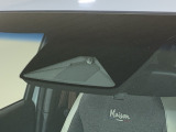 【ホンダセンシング】 「ミリ波レーダー」と「単眼カメラ」の異なる特性を持つ2つのセンサーなどにより、安心・快適な運転を支援します。