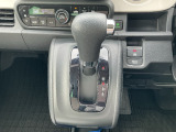 車の操作は分からないという方いらっしゃいませんか?そんな方でも安心して下さい!とっても簡単に操作、運転出来ますので幅広い層のお客様から大人気の一台です!