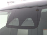 サポカーは、高齢運転者を含めたすべてのドライバーによる交通事故の発生防止・被害軽減対策の一環として、国が推奨する新しい自動車安全コンセプトです。詳しくは販売店スタッフまでおたずねください。