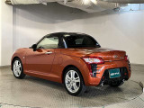 リヤ、後ろから見るとまた車の印象が変わってきますね☆☆