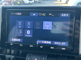 【Bluetooth】ナビゲーションと携帯電話/スマートフォンをBluetooth接続することができます。接続するとハンズフリーで使用することができるので、とても便利です。