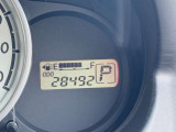 ☆明るく見やすいメーターパネルで走行距離数は28,000km☆
