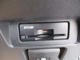 ETC2.0 高速道路を利用する際、ノンストップで料金所を通過できます。別途セットアップ料金がかかります