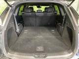 後席を格納すると、これだけの広さが!シーンに合わせたシートアレンジで、大きな荷物も積むことが出来ます♪