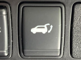 【パワーバックドア】スマートキーや運転席のボタンを押すだけでリアゲートが自動で開閉します!荷物を持っている時や、高い位置にあるバックドアを閉める際に便利な機能です♪