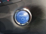 スマートキー装備車なので、キーを取り出さなくてもエンジン始動が可能です。