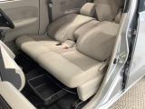 【オプション多数】大好評ボディーへのガラスコーティング施工承ります☆ご納車でキレイなのは当たり前♪その後のお手入れは水洗いでOK!いかに良い状態を保つかがカギ☆純正や社外パーツ等も取り寄せ・取付可能☆