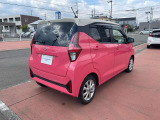 納車前には入念な点検整備をさせていただいております。もちろん、全車走行距離無制限のワイド保証付ですので、購入後安心して乗って頂けます。