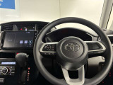 使いやすく運転しやすいレイアウトの運転席周り。